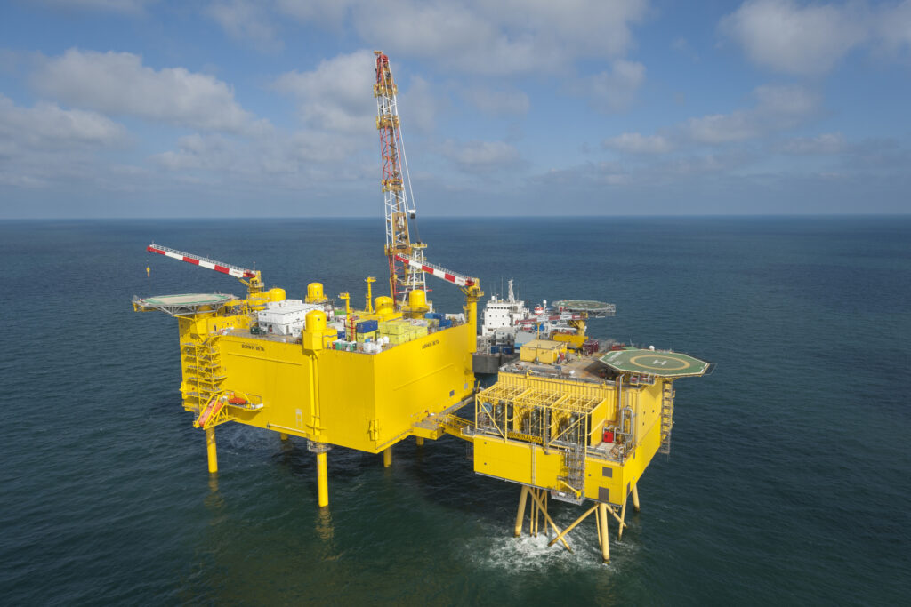 Semco Maritime and SeaRenergy secure 5-year service contract with TenneT for offshore grid connection systems and offshore substations 7 BorWin Beta